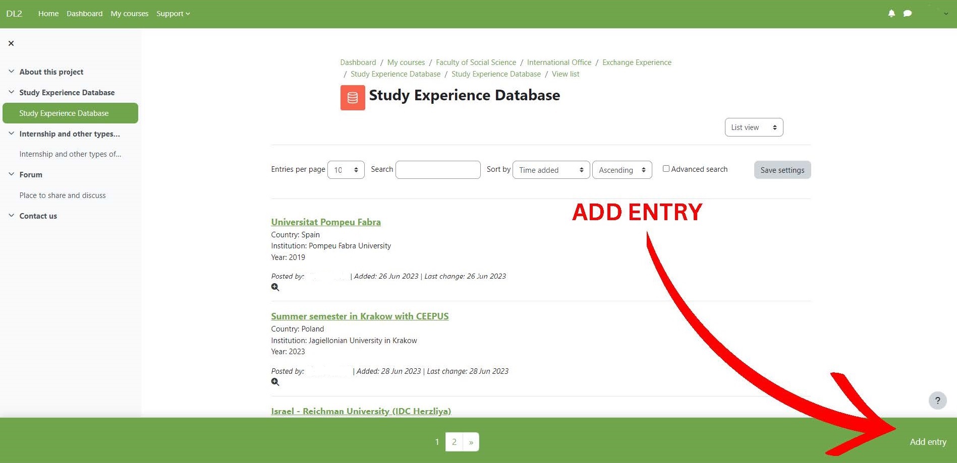 A screenshot of the Moodle platform and where the students can find the "Add Entry" button.
