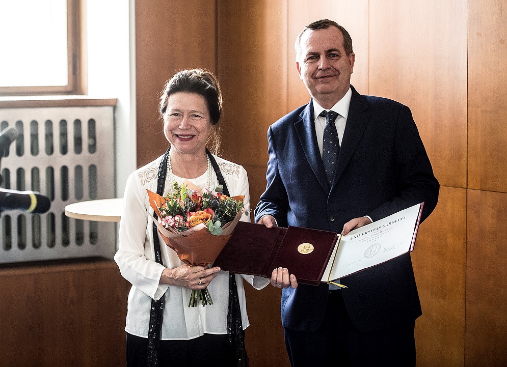 profesorka Lenka Rovná